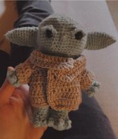 Handgefertigte Plushys (Baby Yoda) Hessen - Meißner Vorschau