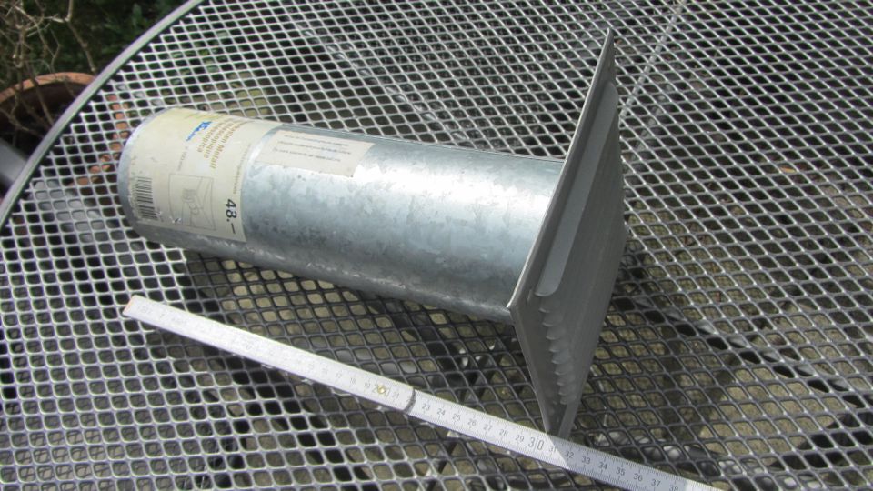 Neues Abluft Lüftungsrohr mit Wetter-Schutzgitter Ø10cm x47cm in Weingarten