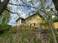 Ihre zukünftige Ruheoase: Geräumiges Zweifamilienhaus mit weitläufigem Ausblick in Priesendorf Bayern - Priesendorf Vorschau