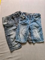 Zwei gebrauchte kurze Kinderjeans Größe 134 Friedrichshain-Kreuzberg - Friedrichshain Vorschau