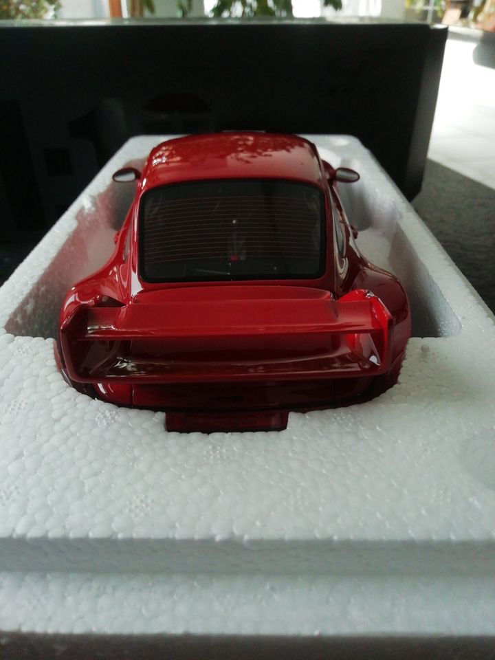 1:18 Porsche 911 993 Gunter Werks 400R rot GT Spirit in Friedberg