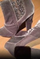 Samt Stiefeletten 37 silber grau boots stiefel ankle Nordrhein-Westfalen - Ratingen Vorschau