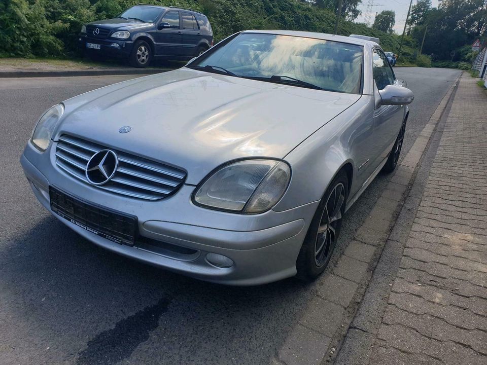 Mercedes-Benz w170 slk 200 KOMPRESSOR  BJ 2001 schlachtfest. in Bottrop