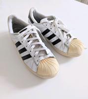 Adidas Turnschuhe 36,5 US6 Leder Sneaker (384 Niedersachsen - Bassum Vorschau