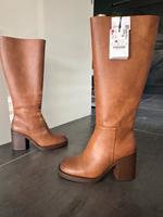 Stiefel Bershka NEU - Größe 36 Niedersachsen - Hameln Vorschau