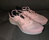 Neue Nike  Schuhe 38 Saarland - Lebach Vorschau