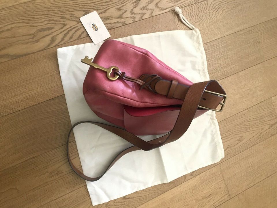 Pinke Fossil Crossbody Tasche NP 179 Euro in Langenfeld