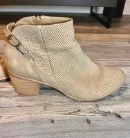 Italienische Stiefeletten Leder beige Gr. 40 Niedersachsen - Stade Vorschau