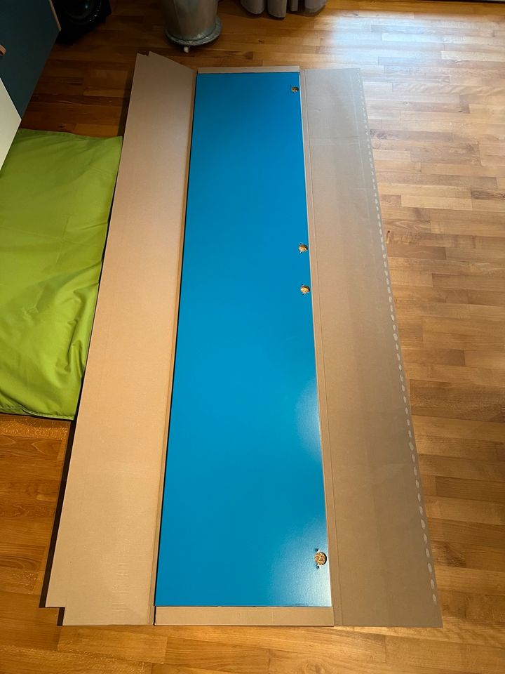 2x IKEA VIKANES Flügeltüren in blau - PAX Kleiderschrank - 50x229 in Lörrach