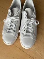 Adidas Sneakers weiss 42 2/3 Baden-Württemberg - Rielasingen-Worblingen Vorschau