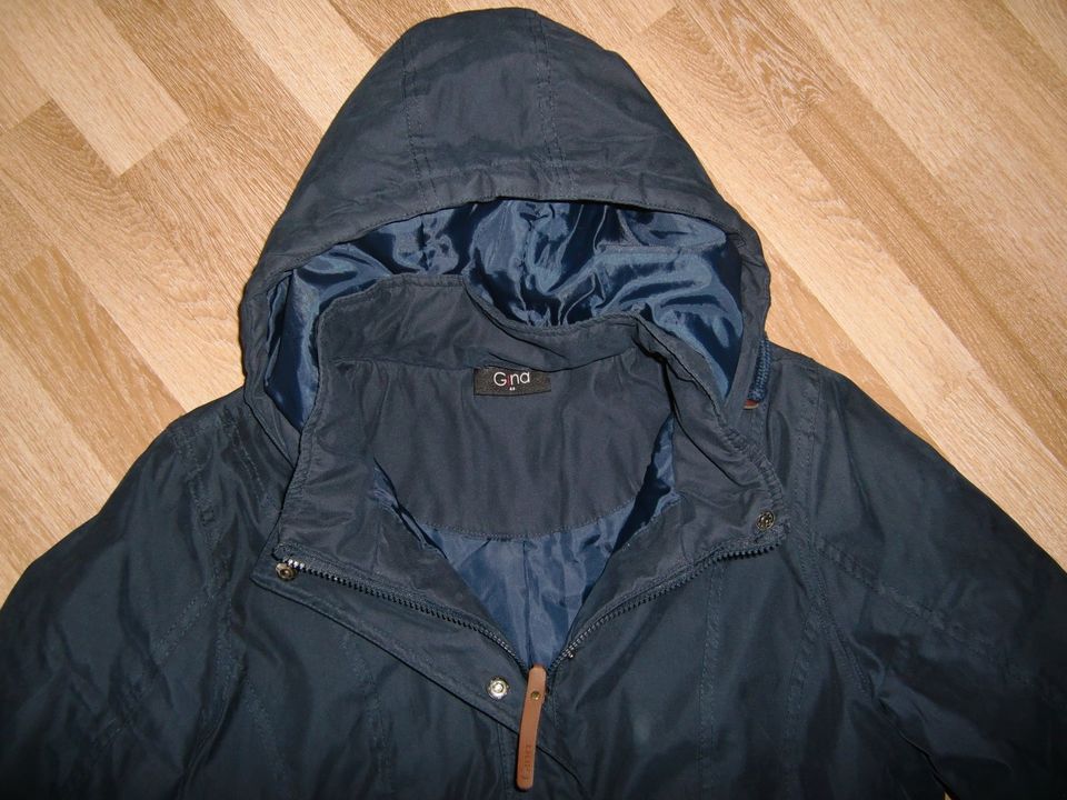 Jacke Winterjacke blau Gina dunkelblau Gr. 42 in Recke