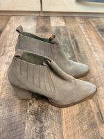 Wildleder Schuhe von ZARA Gr. 41 Nordrhein-Westfalen - Lünen Vorschau
