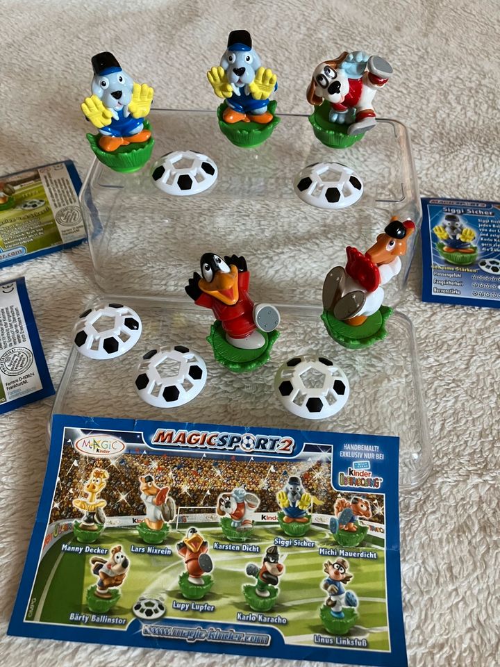 Handbemalte Ü-Ei-Figuren Magic Sport 2 Fußball Kinder Ferrero in Waldkirch