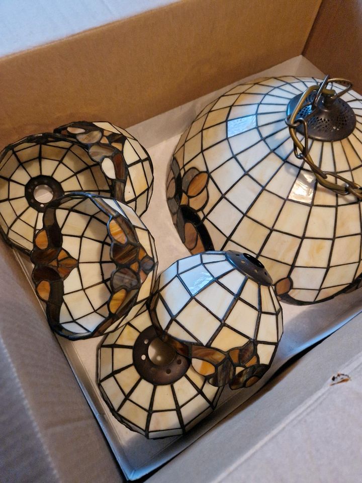 2 "Tiffany"-Deckenlampen (aus Massivglas, beige,braun) in Brandenburg an der Havel