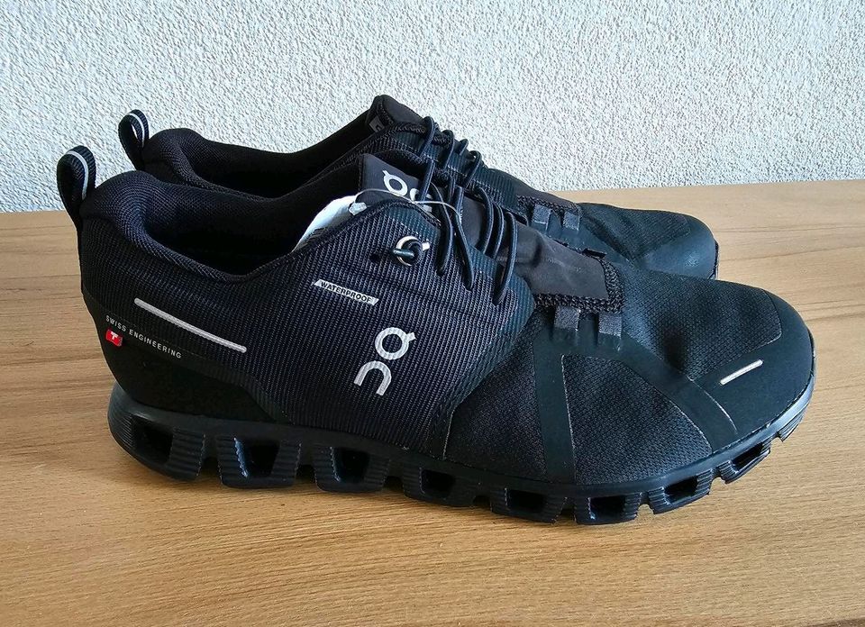 Damen Sportschuhe Laufschuhe On Cloud 5 Gr.38,5 schwarz NEU in  Baden-Württemberg - Schonterhöhe | eBay Kleinanzeigen ist jetzt  Kleinanzeigen