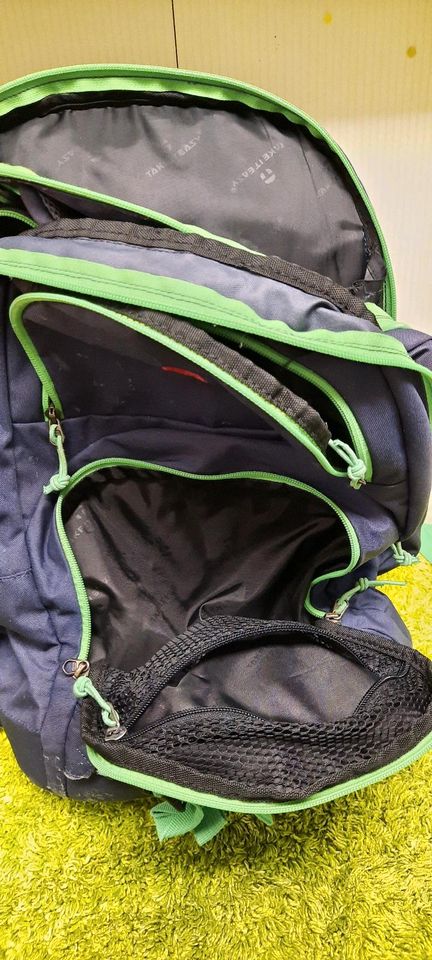 Rucksack Schulranzen Tasche Schule blau Schule in Leipzig