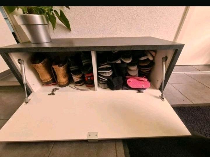 Garderobe Schuhschrank Paneel hochglanz in Bremen