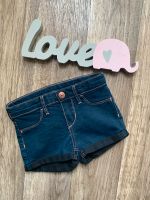 * schöne Jeansshorts / kurze Hose von H&M Gr. 98 * strechig Berlin - Hohenschönhausen Vorschau