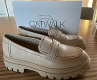 Catwalk Loafer Damen Schuhe beige Gr. 40 Sehr Gut 1x getragen Rheinland-Pfalz - Morbach Vorschau