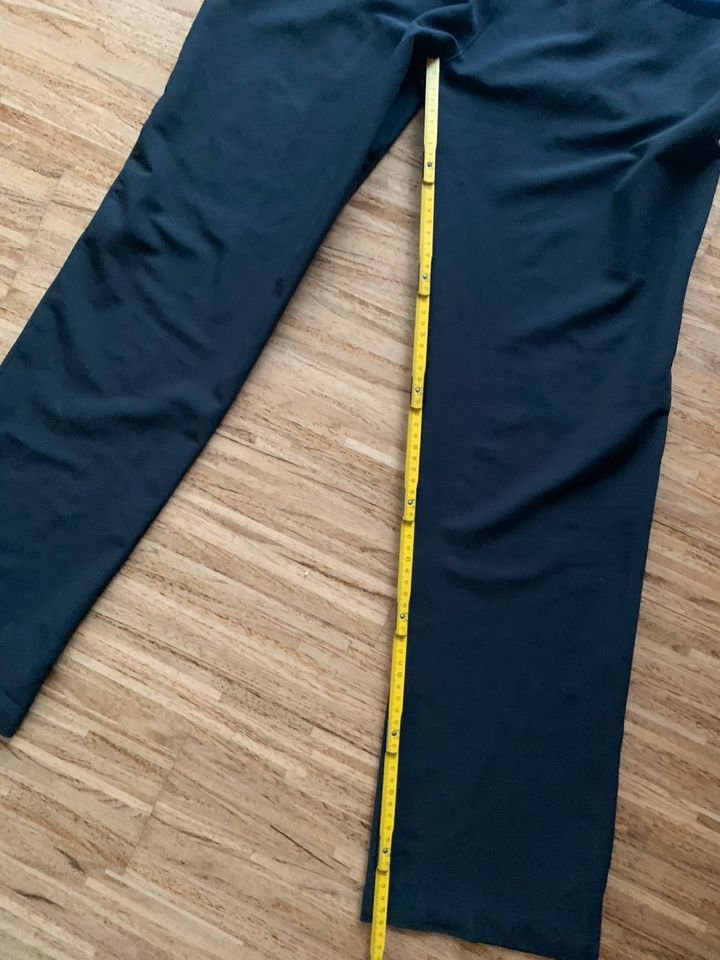 Lange Adidas Sporthose Hose Gr 164 14 Jahre schwarz wie neu in Grünwald