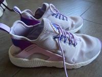 Nike Sneaker Huarache 42/10 Lila / pink Nordrhein-Westfalen - Meinerzhagen Vorschau