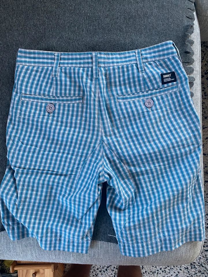 Addict Shorts Kurze Hose Sommer Herren Gr. 30 top in Frankfurt am Main