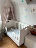 Mimm Kinderzimmer wie neu,  Babybett, Wickelkommode, Betthimmel Köln - Sürth Vorschau