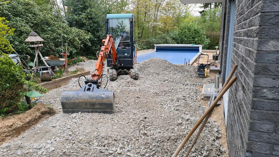 Erdarbeiten Minibagger Kanalbau Leitungverlegen Zisternen in Georgsmarienhütte