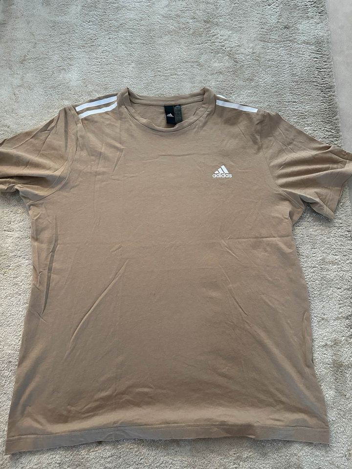 Adidas T-Shirt, Größe L in Karlsruhe