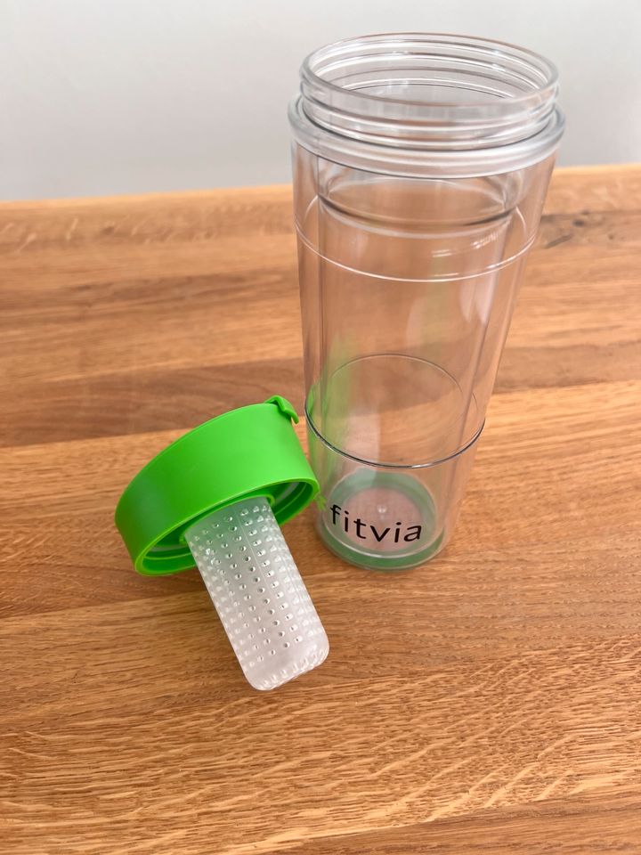 Fitvia Trinkflasche Fruit Tea Infuser Bottle Flasche in Altdorf