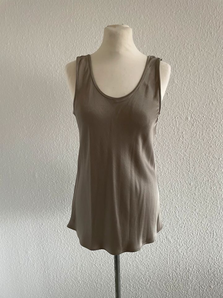 Closed Satin Top taupe Sliptop glänzend XXS NP170€ in Haltern am See