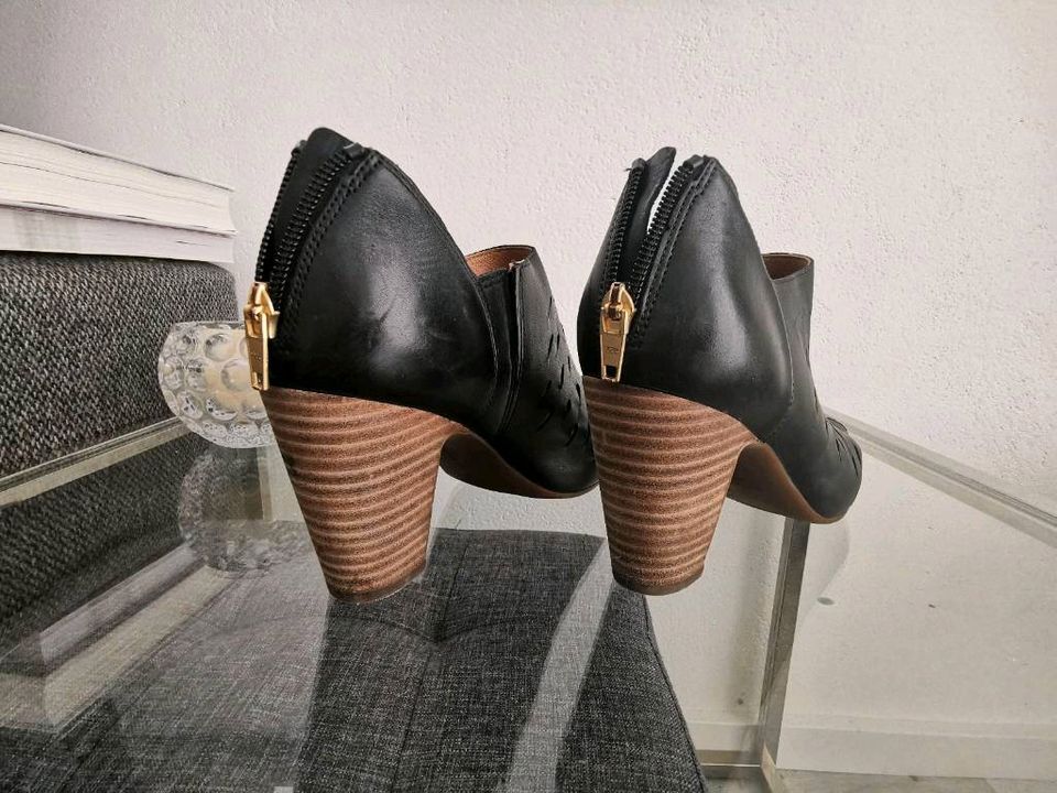 NEU Clarks Leder Pumps 38 in Bielefeld