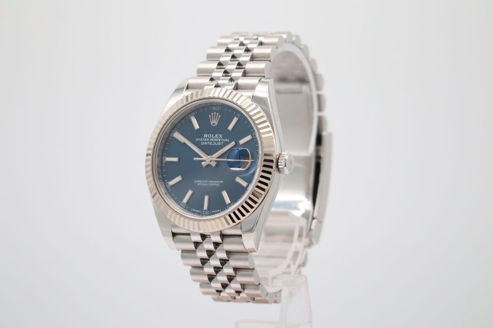 Rolex Datejust 41mm Automatik Herrenuhr 126334 Box + og. Papiere in Düsseldorf