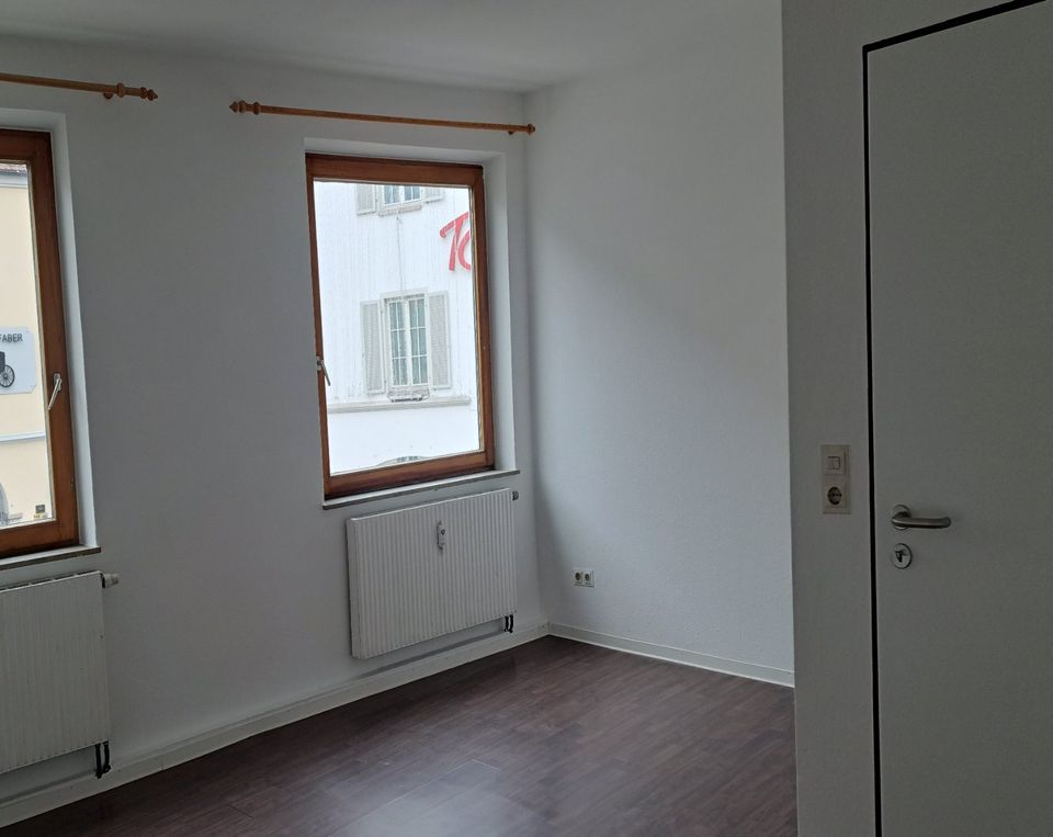 renovierte, sonnige 3 Zi.-Wohnung in Crailsheim, Zentrum in Crailsheim
