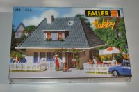 Faller H0 1255 Villa mit Walmdach 1:87 HO f.Märklin Bausatz B-250 Nordrhein-Westfalen - Datteln Vorschau