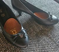 s.Oliver Schuhe Absatz Gr. 38 Niedersachsen - Großheide Vorschau