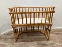 Babybay Midi Beistellbett mit Matratze und Rausfallschutz Schleswig-Holstein - Hohenwestedt Vorschau