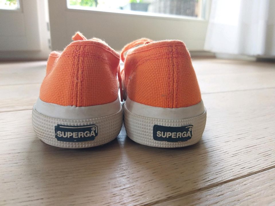 Superga Kinderschuhe Größe 29 in Göttingen