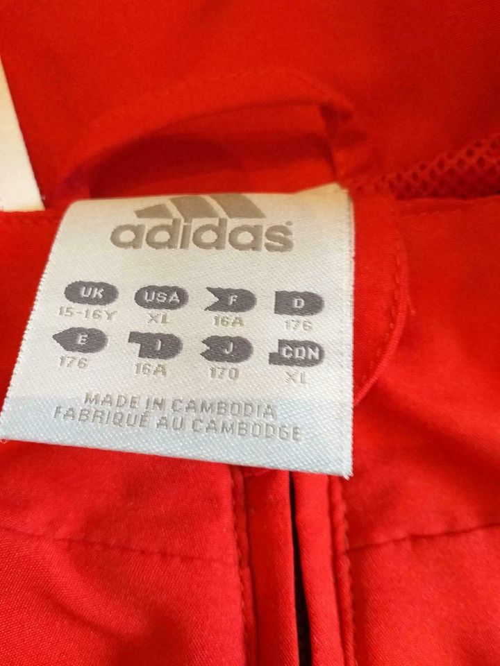 Adidas sweatjacke in Bad Laer