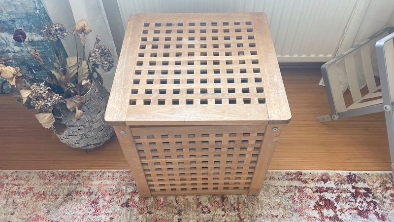 Ikea Wäschekorb Holz / Wäschebox / Beistelltisch / mit Deckel in  Niedersachsen - Betzendorf | eBay Kleinanzeigen ist jetzt Kleinanzeigen