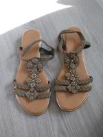 Schöne Sandalen Gr. 37 Nordrhein-Westfalen - Alsdorf Vorschau