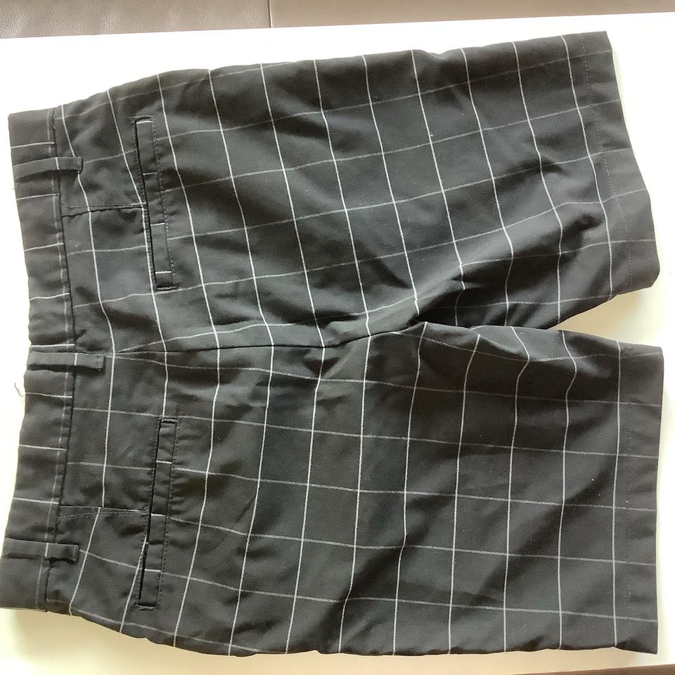 Herren Shorts Gr 28/30/32 in Hamm