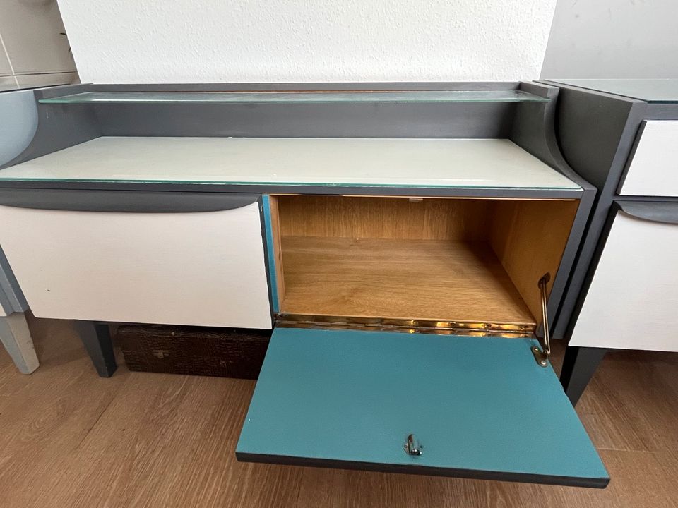 Kommode mit 1 Nachttisch - Sideboard (fast zu verschenken) in Hamburg