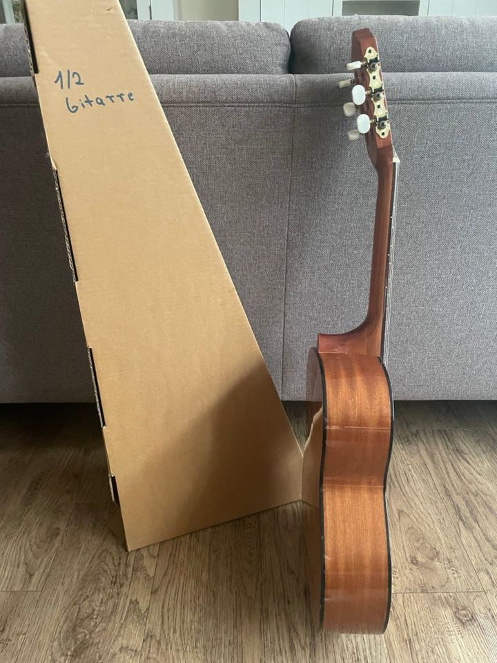 Gitarre PRO ARTE GC 50 II von GEWA mit Tasche in Herford