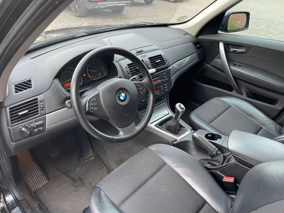 BMW X3 xDrive XENON*KLIMAUTOM*PDC*TEMP*SHZ*ALU*MULTI in Rüsselsheim