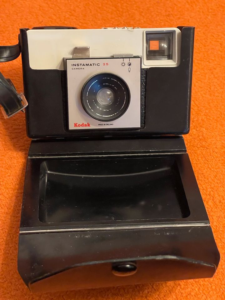 Alte Kodak Kamera, Instamatic 25 in Witzmannsberg