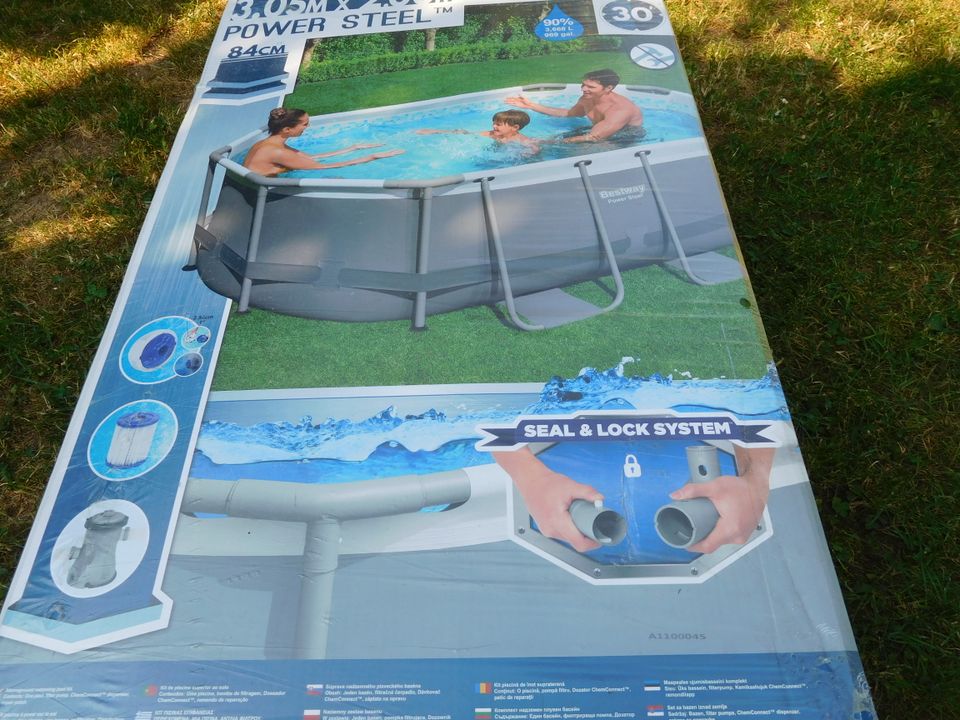 Bestway Power Steel Pool oval 305x205x84 Schwimmbad Schwimmen in Bitburg