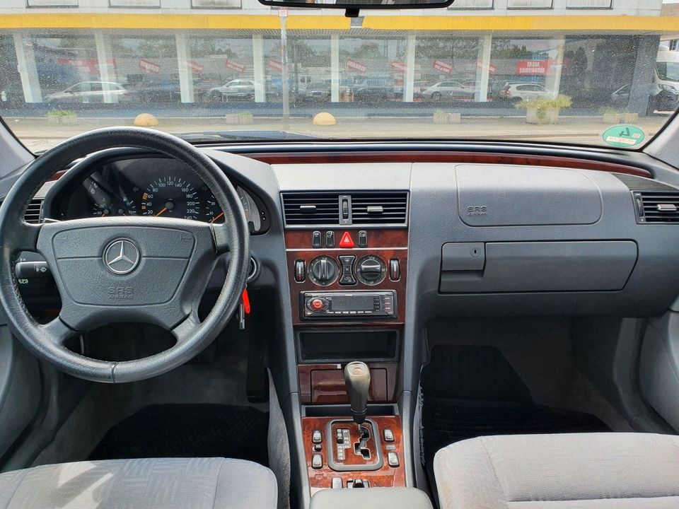 Mercedes-Benz C 200 ELEGANCE / Automatikgetriebe Klimaanlage in Ludwigshafen