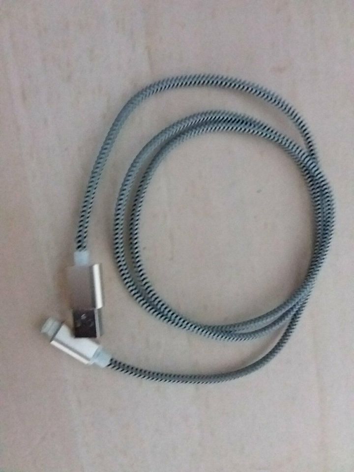 Lightning-Kabel für Apple-Produkte auf USB in Kirchham