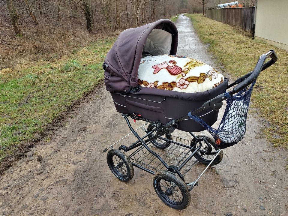 Retrokinderwagen Trille hippa aus Dänemark in Schneeberg